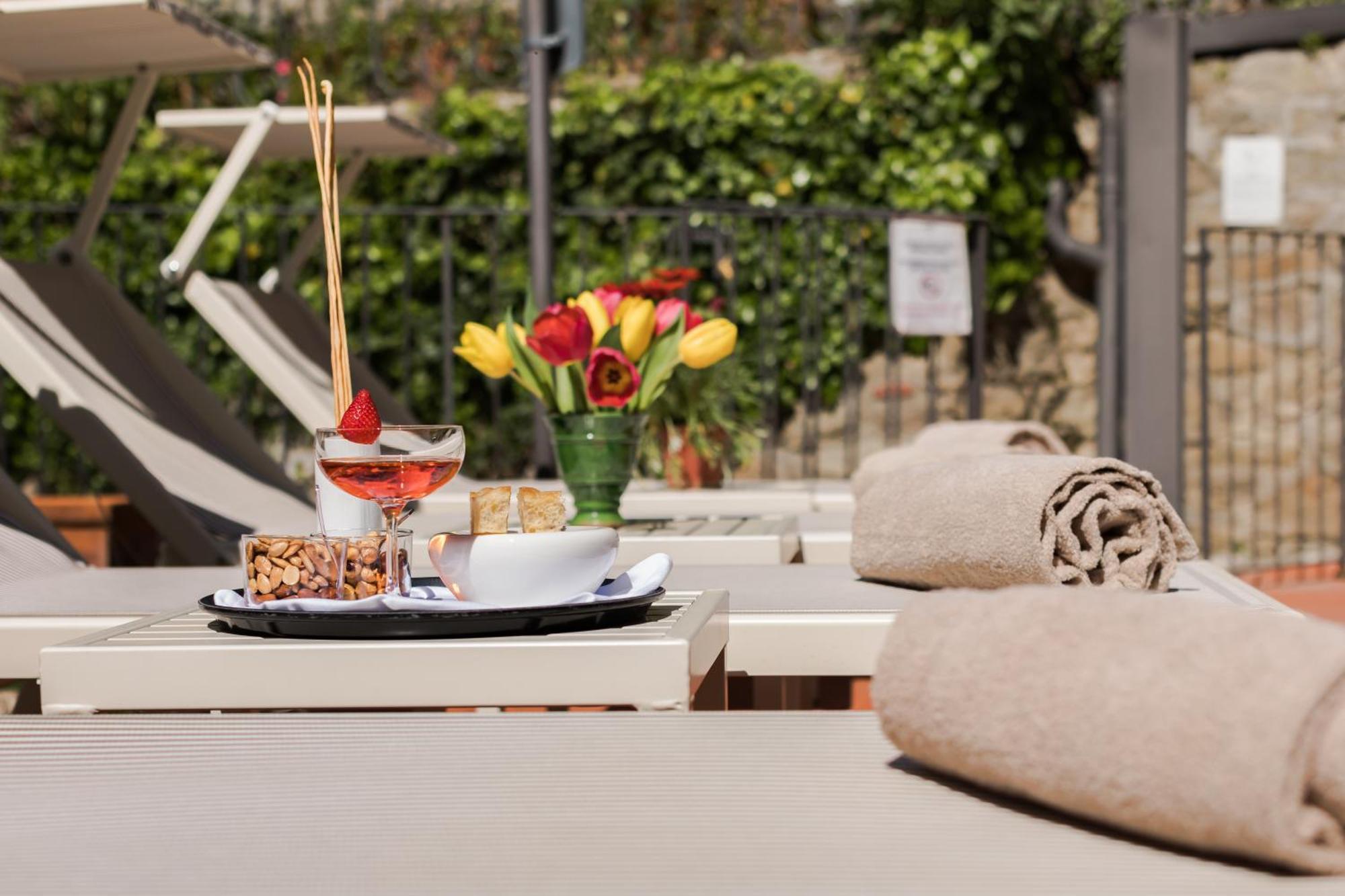 Fh55 Hotel Villa Fiesole Bagian luar foto