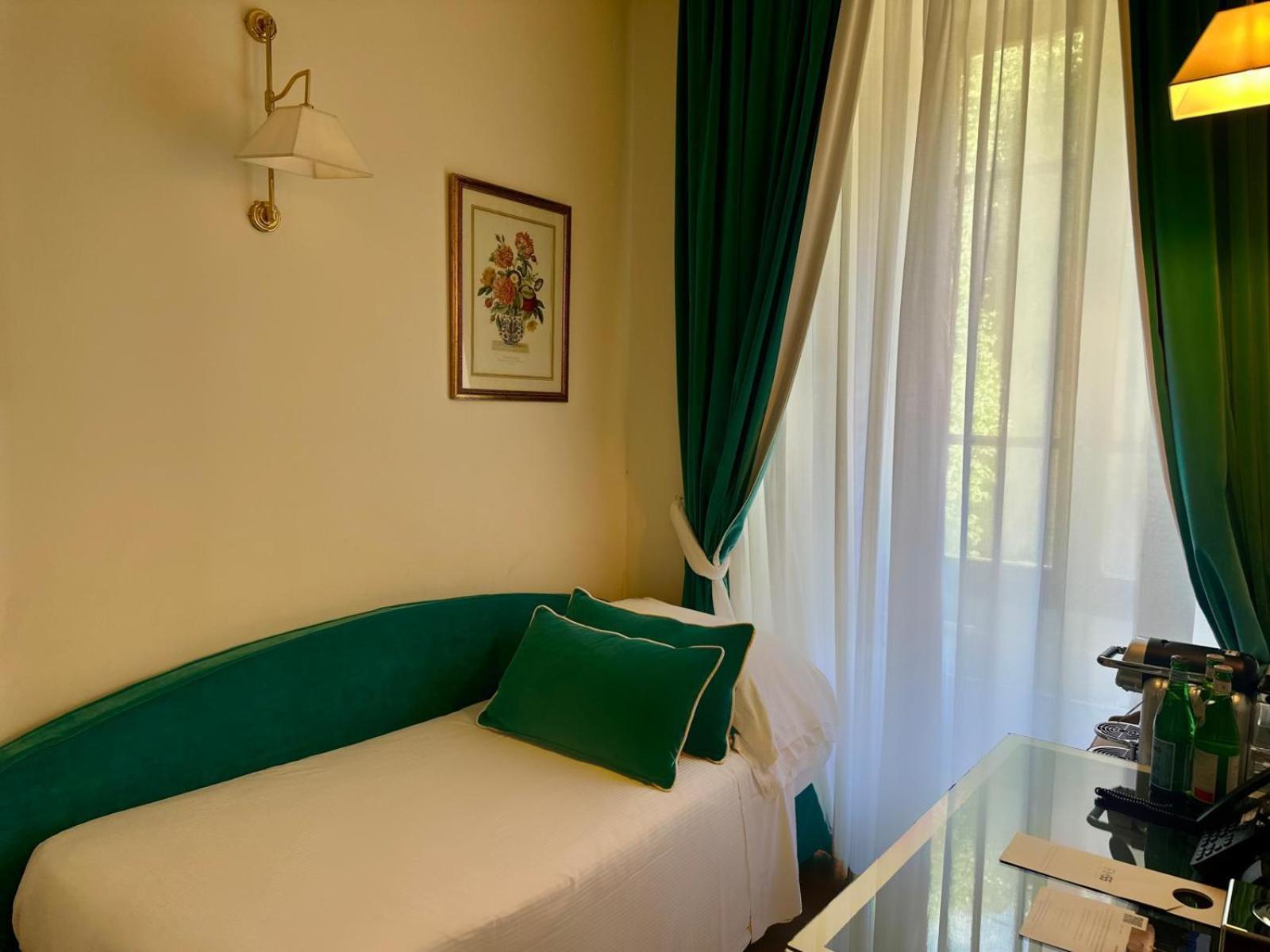 Fh55 Hotel Villa Fiesole Bagian luar foto